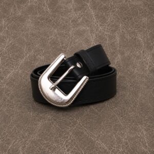 5e5a6e00-9634-418d-b489-92b03479e499 Cinto Negro Liso