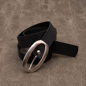 7a80e620-91d3-4e34-8999-fce70cb80611 Cinto Ovalado Negro