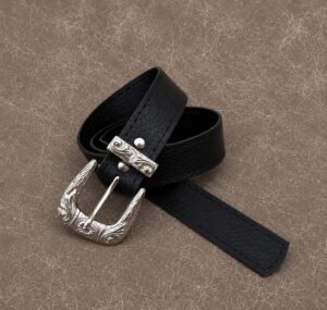 ce035233-93c5-4326-a38c-a8a1074f66f8 Cinto Negro