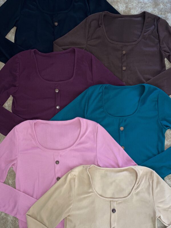 Camiseta Basica Botones