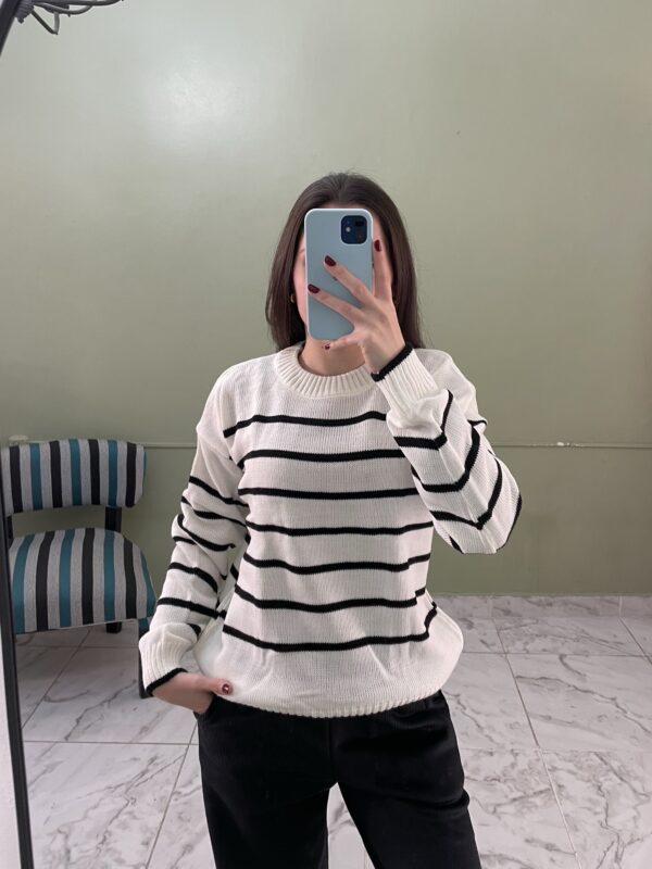 Sweater Rayado Básico