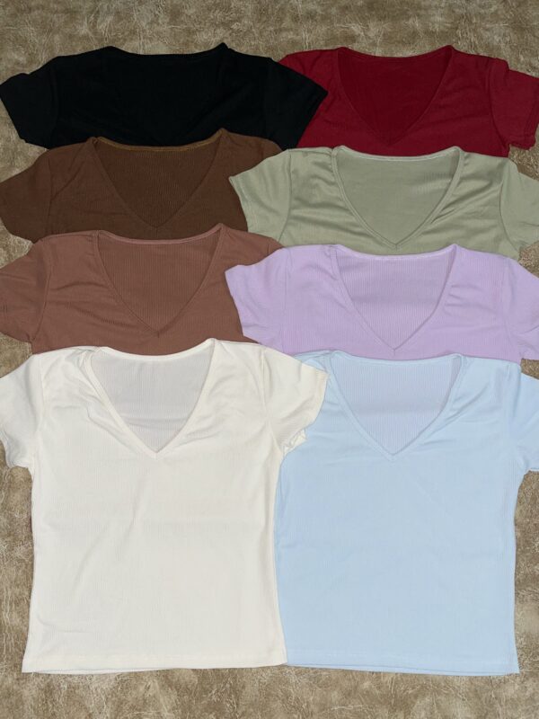 Remera Escote V