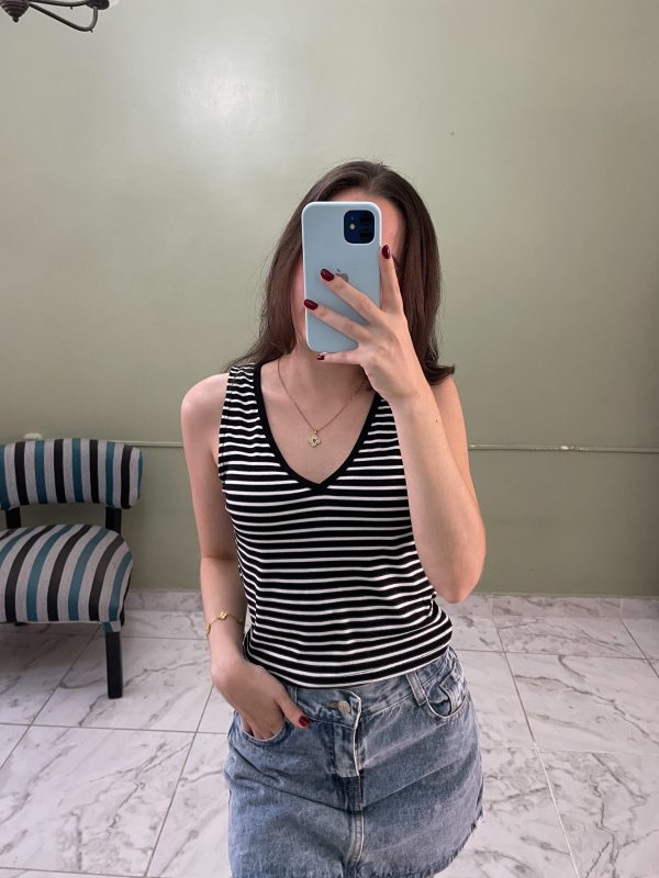 Musculosa Rayada en V
